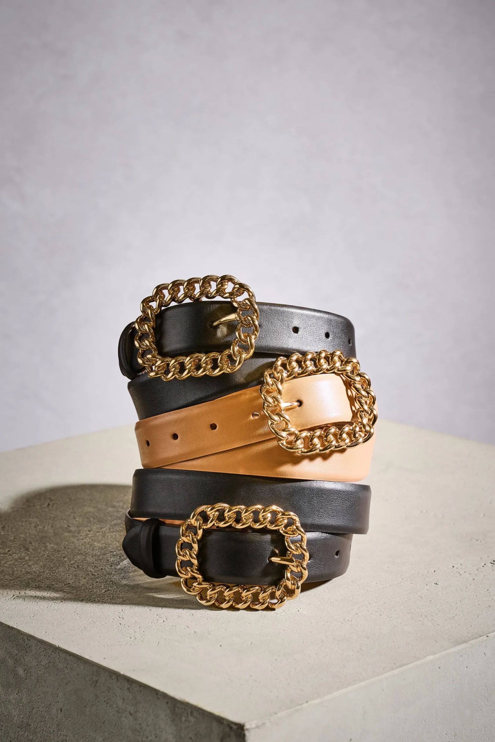 chain_buckle_belt_2.webp Elie Tahari Fragrance | Gloves-Chain Buckle Belt