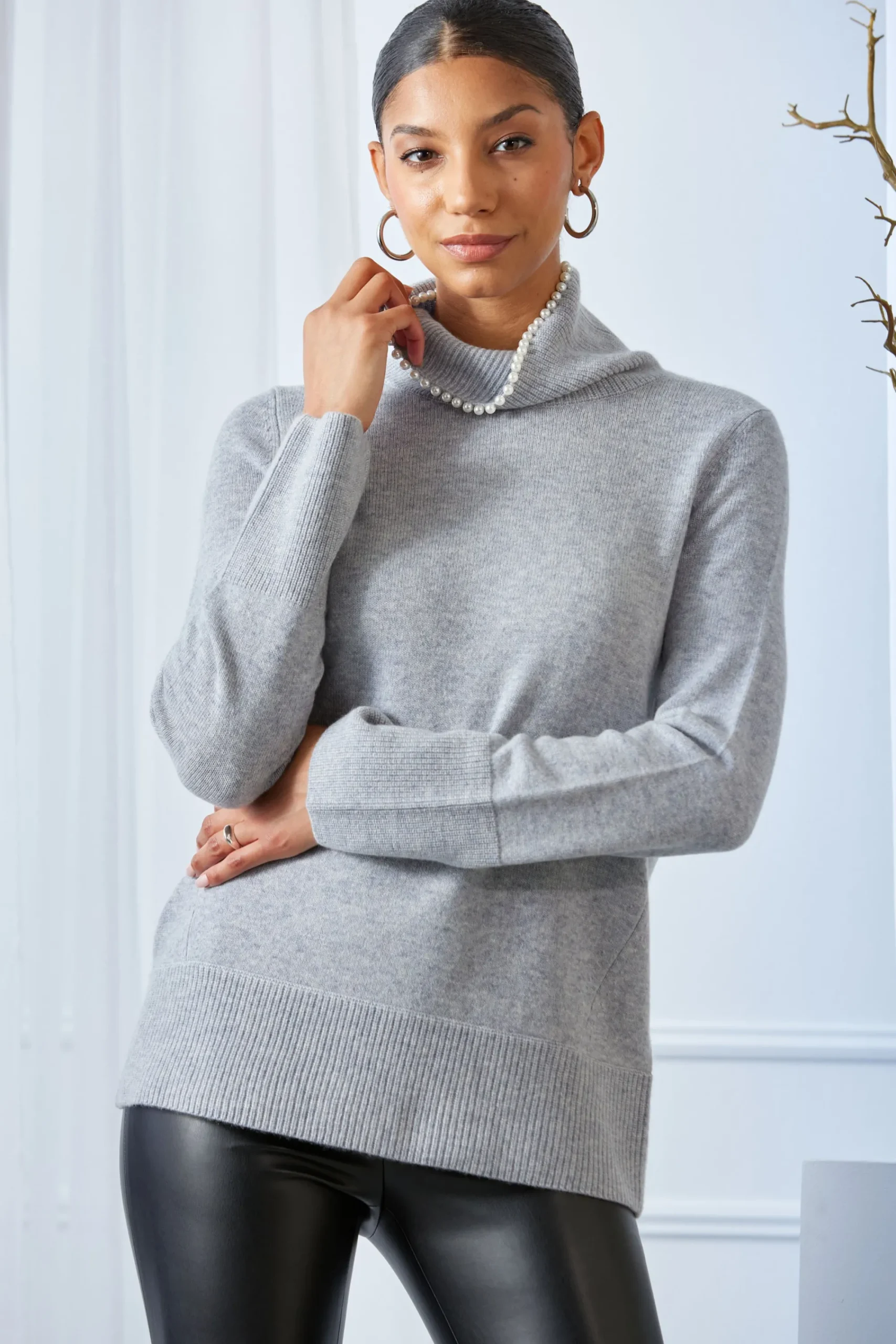 pearl_turtleneck_cashmere_3-1.webp Elie Tahari Tops & Sweaters-Pearl Turtleneck Cashmere Wool Sweater